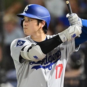 【実使用】千葉ロッテマリーンズ 2017 ALL for CHIBA 小野晋吾 jambalaya_02bbm1st-307p