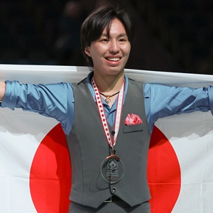 17BBM 読売ジャイアンツ 山口鉄也 15枚限定 CROSS FOIL SIGNING　カード