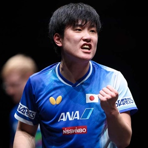 柏レイソル　ユニフォーム　細谷真大 画像】冷静なPKでダメ押しのチーム5点目を奪った柏の細谷真大を特集