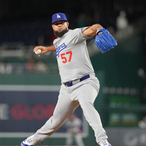 84cm ヤクルトスワローズ　太田賢吾選手実使用バット　最終値下げになります 元東京ヤクルトスワローズ 太田賢吾選手 実使用バット 84cm ヤクルト