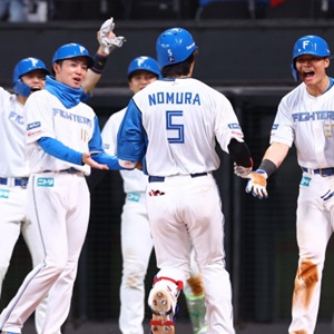 大谷翔平、ベッツ、フリーマン「MVPトリオ」3ショット公開