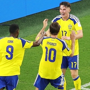 スウェーデン代表“94年W杯ユニフォーム”を復刻！ レジェンドのヘンリク